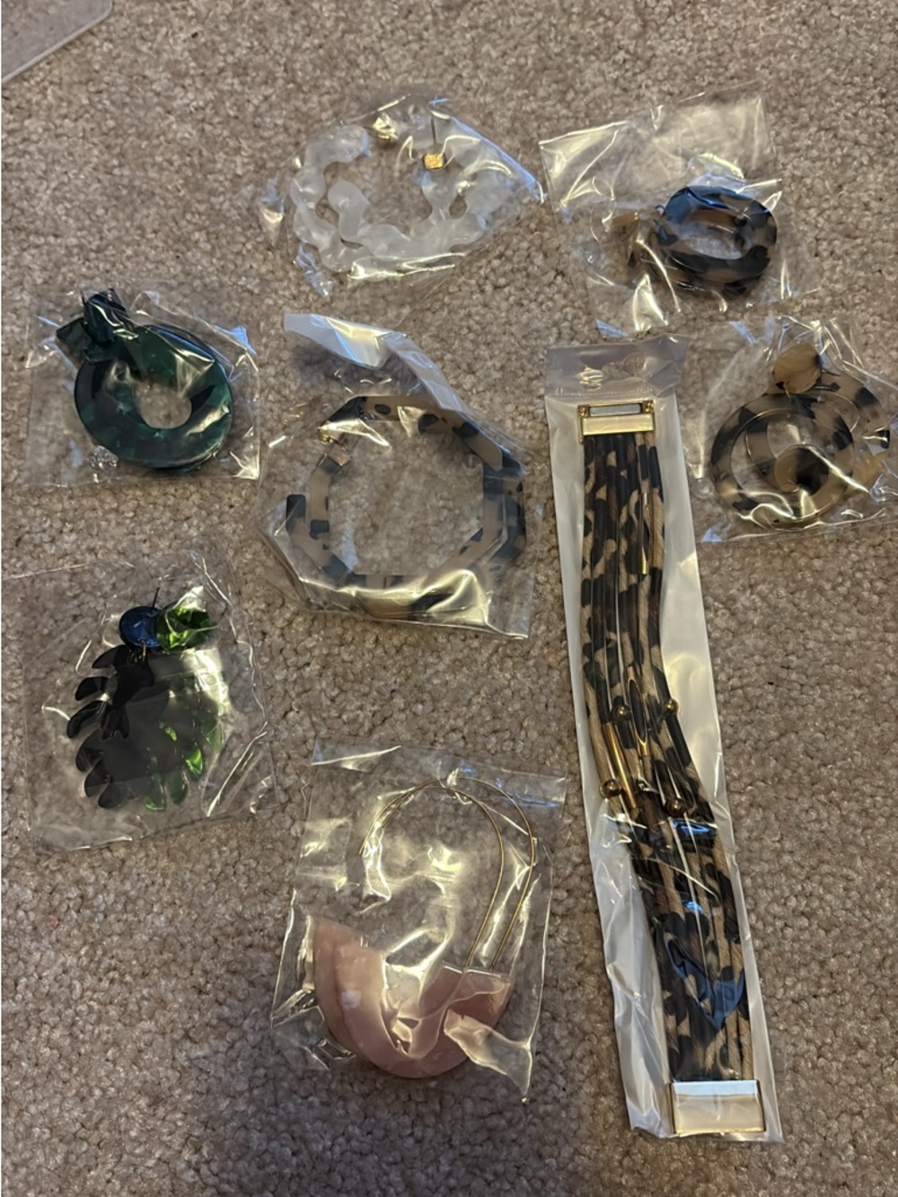 Jewelry lot - All brand new earrings and bracelet